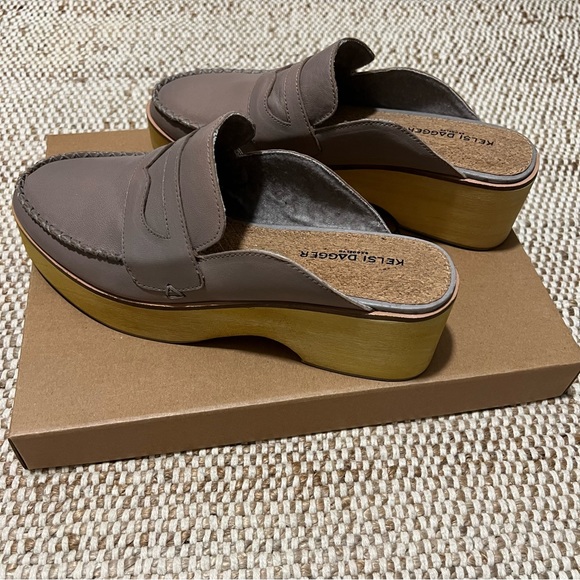 NWT Kelsi Dagger Platform Leather Loafer Clog - Picture 4 of 7